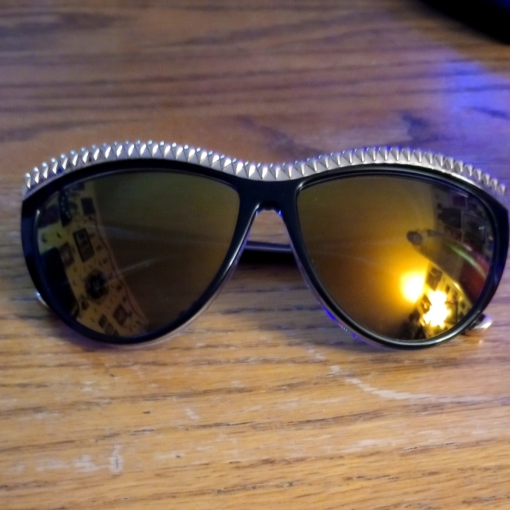 L.A.M.B. Sunglasses black/gold LA500